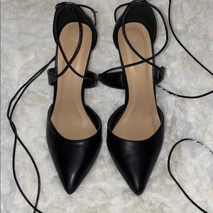 LE CHATEAU strap heels black leather